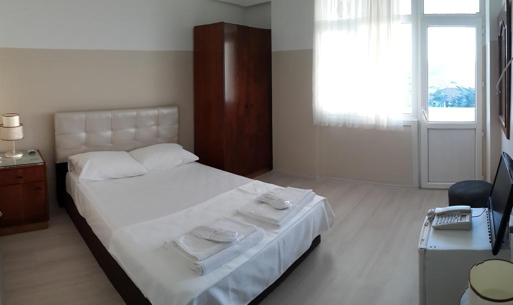 Klas Otel Si̇Le Şile Bilik gambar